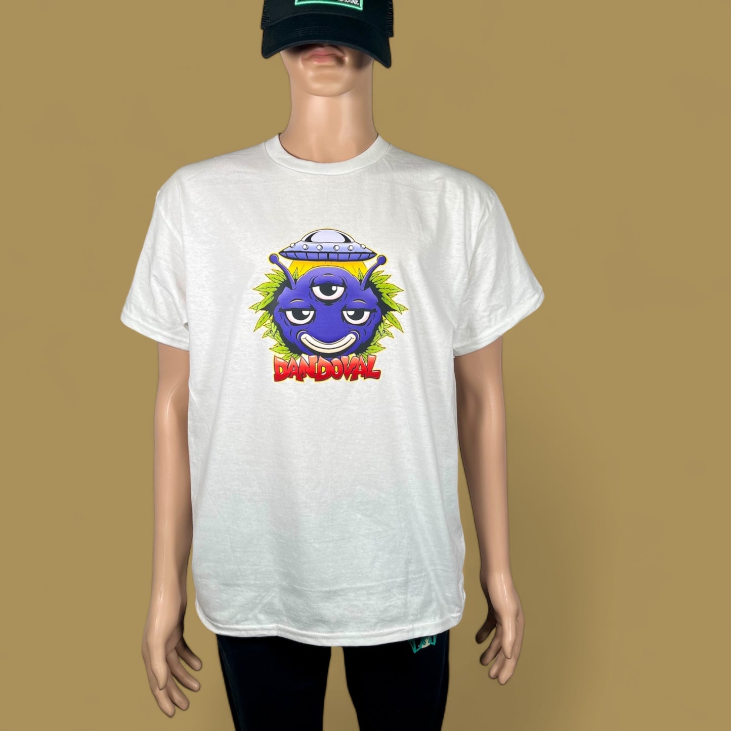 "UFO T-Shirt with Alien Graphic - 100% Preshrunk Cotton, Unisex Fit"